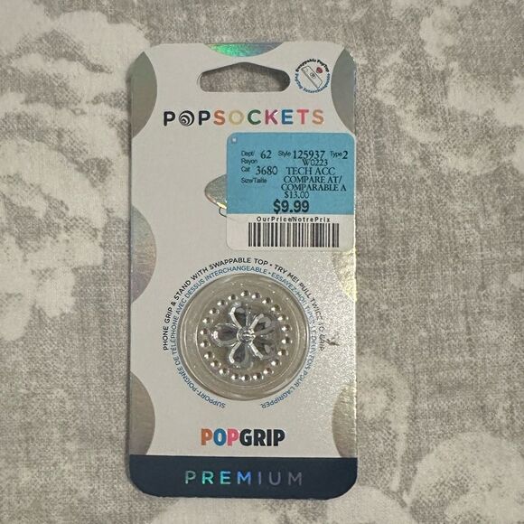 PopSocket Other - NWT Silver Bling Flower Popsocket